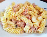 Pas rețetă Fusilli cu ton 1 fotografie