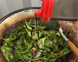 Foto langkah ke 3 dari resep Tumis Kangkung Belacan.