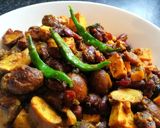 A picture of step 5 of Saucy Mushroom, Bean and Tofu Chili (Vegan).