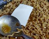 A picture of step 6 of Masala Maggi.