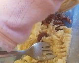A picture of step 2 of Natural sugers banana milkshake.