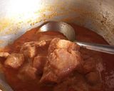 A picture of step 3 of Chicken malai boti in karahi.