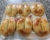 Foto del paso 5 de la receta Empanadas rellenas de bacón y queso conté al horno