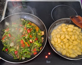 Foto del paso 2 de la receta: Gnocchi con verduras y Pechuga de pollo...🐥