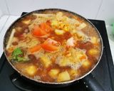 Foto langkah ke 8 dari resep Krengsengan telur puyuh & kentang.