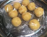 Hình bước làm 1 của món Bánh trung thu ngàn lớp