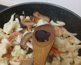 Foto langkah ke 8 dari resep Tumis kembang kol saos tiram.
