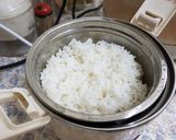 A picture of step 2 of Bibimbap (Korean mixed rice).
