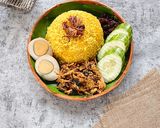 Foto langkah ke 4 dari resep Nasi Kuning khas Manado.