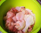 Foto langkah ke 1 dari resep Asem Asem Ayam.