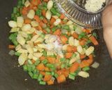 Foto langkah ke 4 dari resep Oseng Sayur.