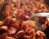 A picture of step 4 of Spicy Chicken And Mushroom Pasta in Creamy sauce.