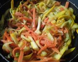 Foto del paso 4 de la receta: Yaki-espaguetti a mi estilo con salsa yakisoba casera...🤔