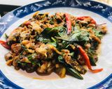 รูปขั้นตอนการทำที่ 3 ของ หอยลายผัดน้ำพริกเผา 🥘
