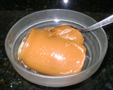 Foto del paso 1 de la receta: Chaja (torta con dulce de leche, crema y duraznos)