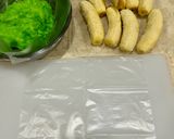 Foto langkah ke 3 dari resep Es Pisang Ijo.