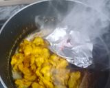 A picture of step 1 of Chicken tikka bread pockets.