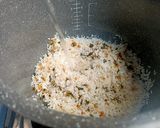 Foto langkah ke 3 dari resep Nasi Mentega Rice Cooker.