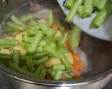 Foto langkah ke 4 dari resep Sayur Sop Ceker.