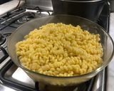 Foto del paso 2 de la receta: "Alla pasta pasta”(Fusilli con crema gratinados)