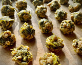 Foto del paso 5 de la receta: Albóndigas vegetarianas de soja texturizada y grelos (en airfryer)