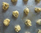 Foto langkah ke 6 dari resep Vanilla chocochips cookies.