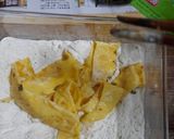 Foto langkah ke 3 dari resep Stik telur krispi.