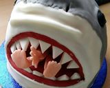 A picture of step 42 of Vickys Great White Shark Cake.