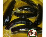 صورة لخطوة 1 من وصفة الباذنجان المخلل 🍆