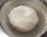 A picture of step 1 of Chinese Nanjing Rice Shaomai.