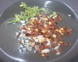 A picture of step 2 of Spagetti Aglio E Olio.