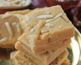 A picture of step 1 of Besan Burfi.