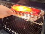 Bánh Mì Sườn Xá Xíu Khổng Lồ
