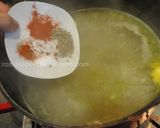 A picture of step 4 of Garlic Soup سوپ سیر.