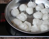 A picture of step 7 of Sesame Ball with Black Sesame Filling [Onde-onde].