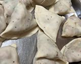 A picture of step 4 of Classic Aloo Matar Samosa.
