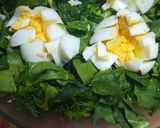 Foto del paso 2 de la receta: Bondiola y verduras a la chapa con ensalada de espinaca y huevo