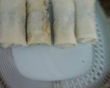 Foto del paso 4 de la receta: Rollitos de primavera de langostinos y pollo
