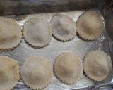 Foto del paso 8 de la receta: Sorrentinos rellenos de pollo y salsa al pesto
