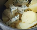 Foto del paso 2 de la receta: Chernia azafranada con puré de roquefort