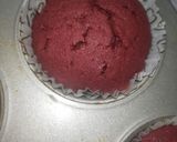 A picture of step 5 of Red Velvet çhoçolate inside Cupcakes with cream cheese frosting.