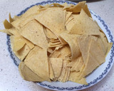Foto del paso 2 de la receta: Guaca~Nachos 😋😋