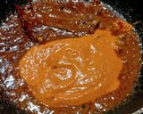 A picture of step 2 of Yogurt Pointed Gourd Curry.
