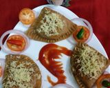 A picture of step 10 of Cheese aloo paratha samosa.
