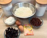 Aszalt szilvás túrós batyu mazsolával recept fázis 3 fotója