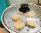 Hình bước làm 2 của món Bánh bông lan hấp Mã Lai
