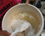 Foto langkah ke 2 dari resep Bolu Kukus Beras Merah.