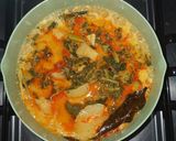 Foto langkah ke 5 dari resep Gulai Daun Pepaya Kikil.