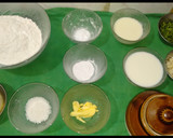 கார்லிக் பட்டர் நான் ரெசிபி ஸ்டேப் 1 புகைப்படம்