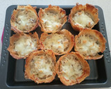 Foto del paso 9 de la receta: Cestas de masa brisa rellenas de gambas y setas